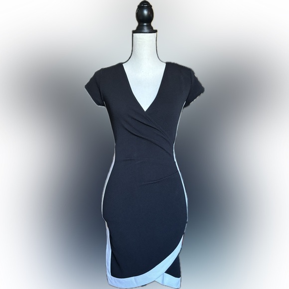 ALMOST FAMOUS SLIMMING MINI DRESS - Picture 2 of 8